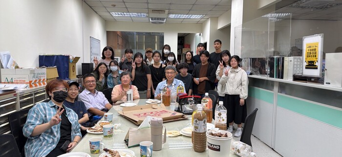 1142「工讀生期末工作檢討暨餐會」圖片
